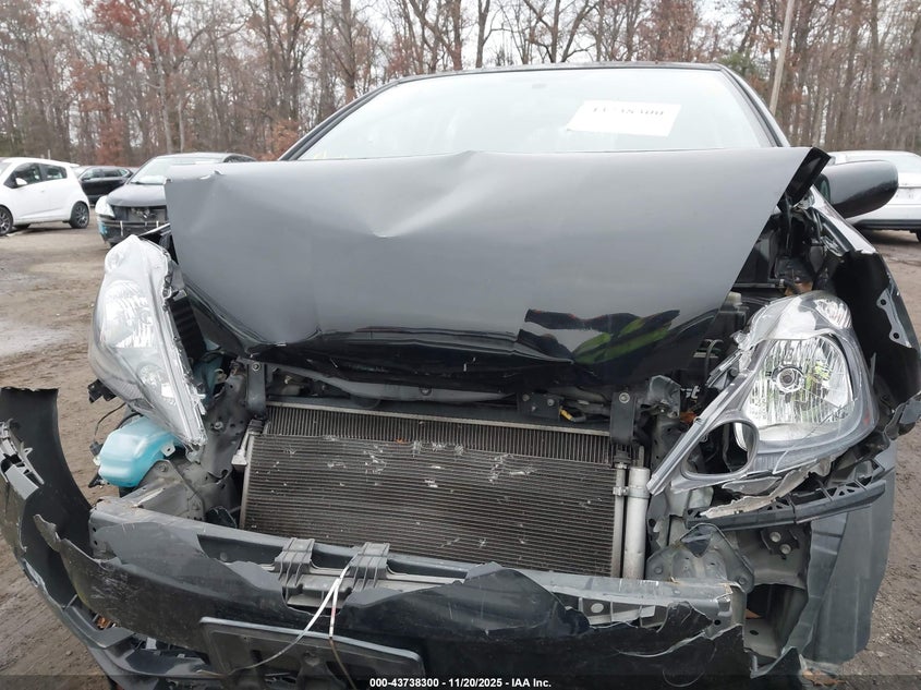 JHMGE8H37DC069266 2013 HONDA FIT photo no. 10