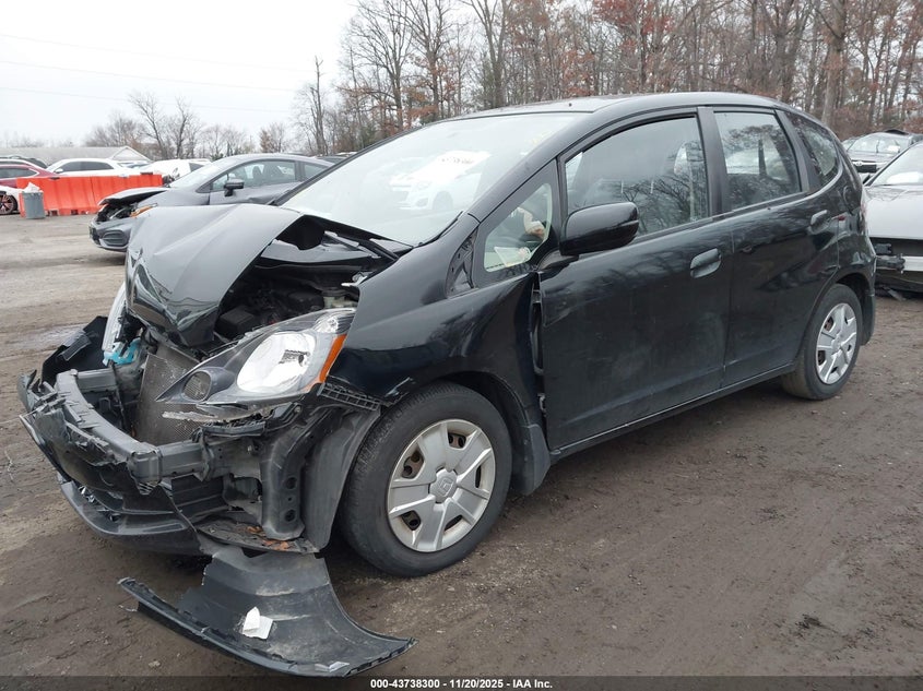 JHMGE8H37DC069266 2013 HONDA FIT photo no. 2