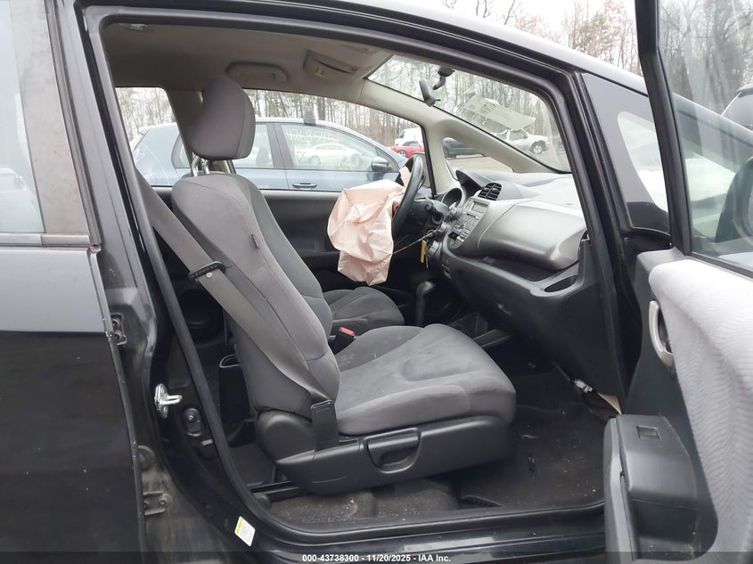 JHMGE8H37DC069266 2013 HONDA FIT photo no. 5