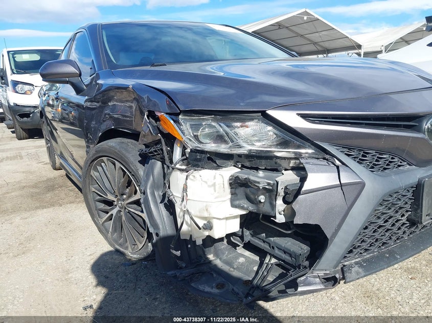 4T1B11HK8JU144645 2018 TOYOTA CAMRY photo no. 18
