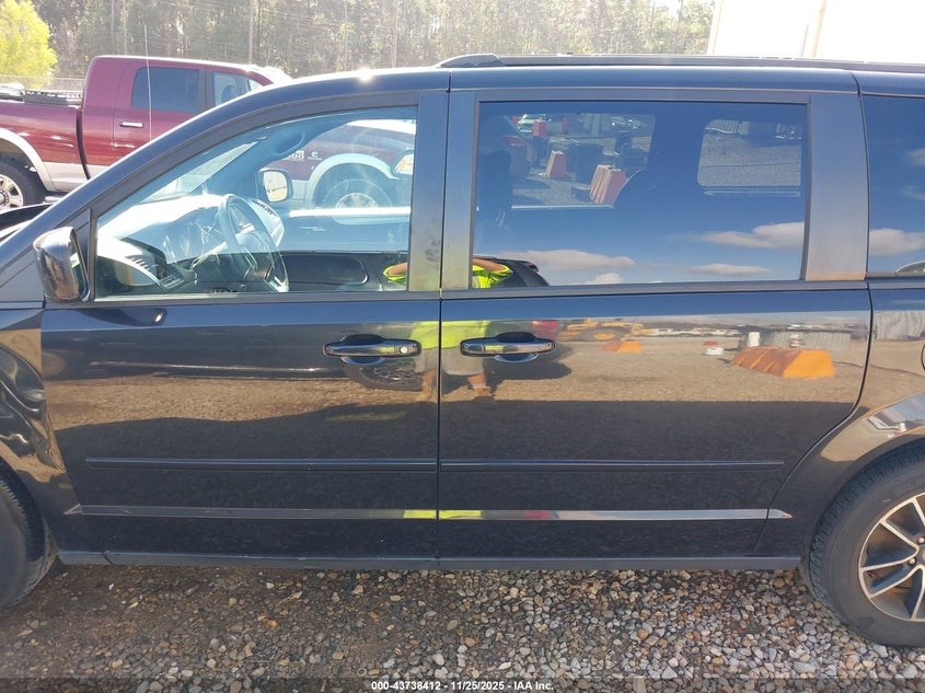 2017 Dodge Grand Caravan Gt VIN: 2C4RDGEG7HR573361 Lot: 43738412