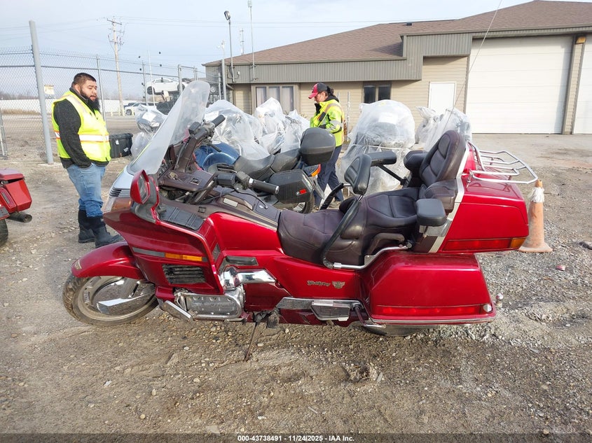 1994 Honda Gl1500 A VIN: 1HFSC2201RA600676 Lot: 43738491