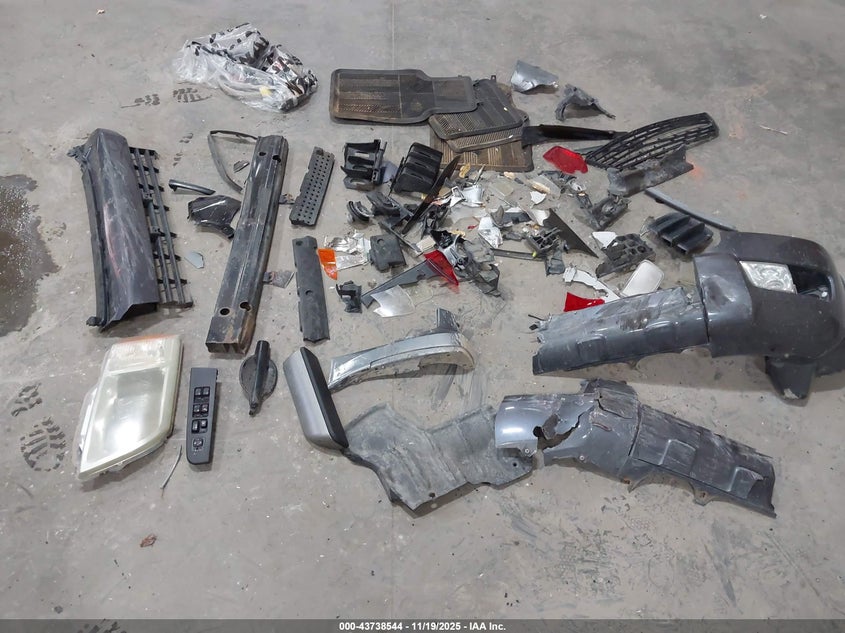 2004 Mitsubishi Endeavor Ls VIN: 4A4MN21SX4E090581 Lot: 43738544