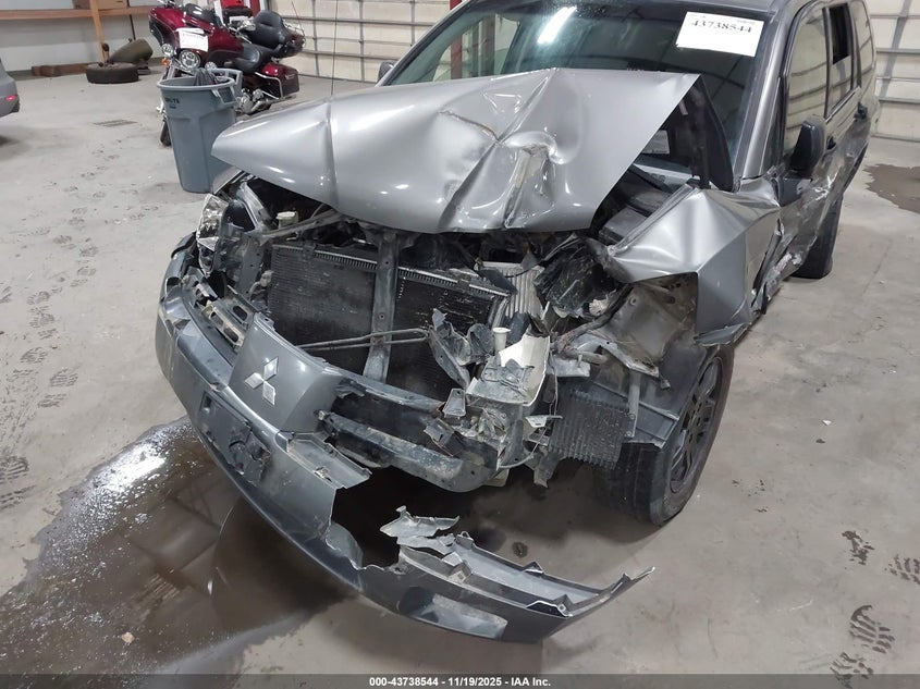 2004 Mitsubishi Endeavor Ls VIN: 4A4MN21SX4E090581 Lot: 43738544