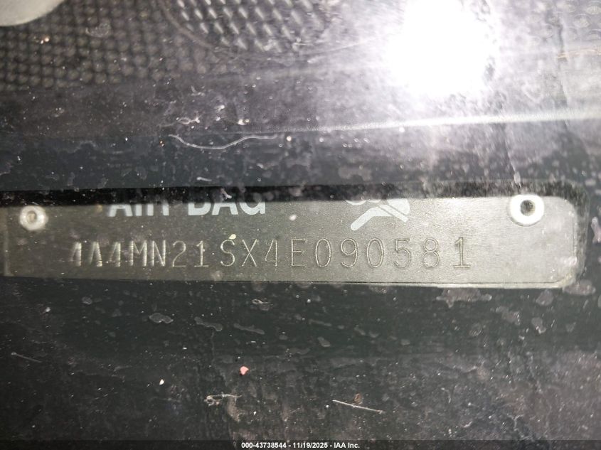 2004 Mitsubishi Endeavor Ls VIN: 4A4MN21SX4E090581 Lot: 43738544