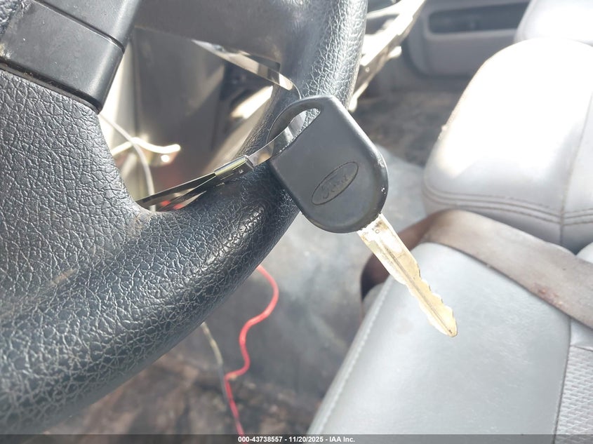 2005 Ford F-150 Stx/Xl/Xlt VIN: 1FTRX12W55NB54126 Lot: 43738557