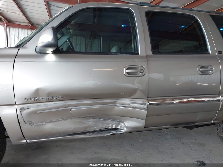 2001 GMC Yukon Xl Slt VIN: 3GKEC16T51G280049 Lot: 43738611