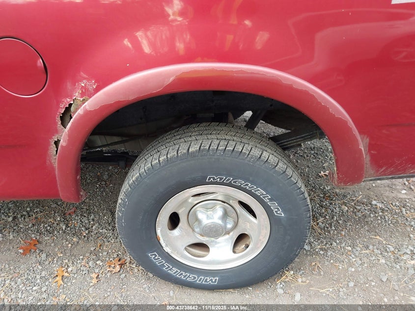 2002 Ford F-150 Lariat/Xl/Xlt VIN: 2FTRX18L22CA79965 Lot: 43738642