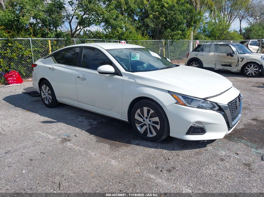 NISSAN ALTIMA S FWD