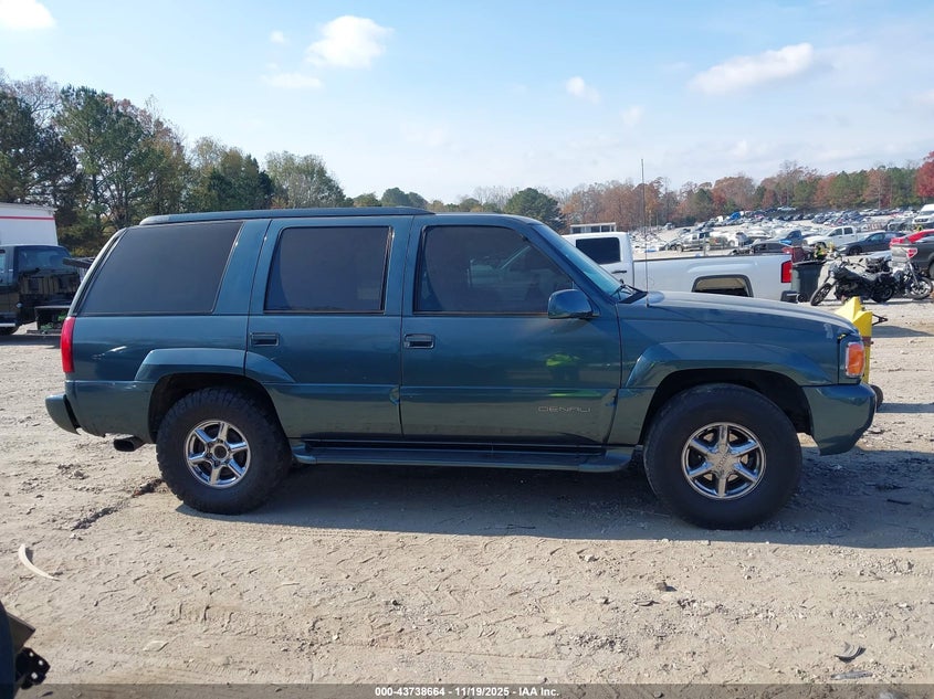 1999 GMC Yukon Denali VIN: 1GKEK13R6XR912724 Lot: 43738664