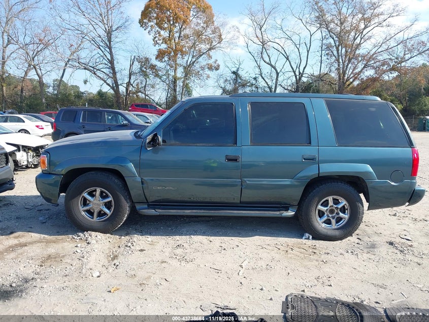 1999 GMC Yukon Denali VIN: 1GKEK13R6XR912724 Lot: 43738664