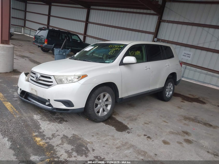 5TDZK3EH1CS060596 2012 TOYOTA HIGHLANDER photo no. 2