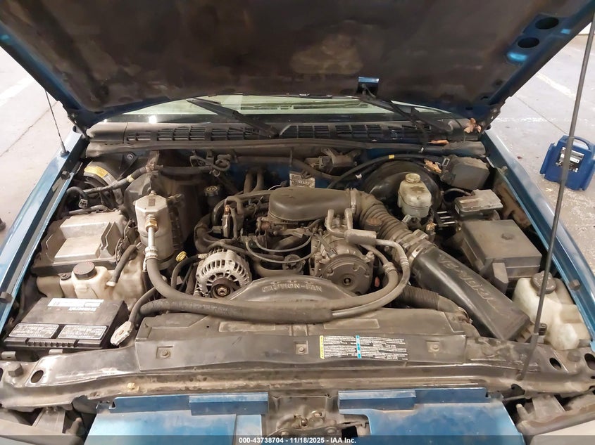 2001 GMC Sonoma Sls VIN: 1GTCS19W918107572 Lot: 43738704