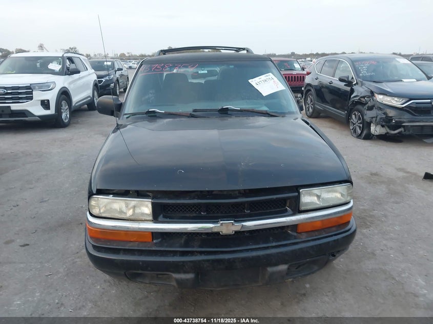 2002 Chevrolet Blazer Ls VIN: 1GNCS18W02K108106 Lot: 43738754