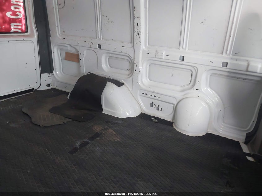 1GCDM19WX1B136547 2001 CHEVROLET ASTRO photo no. 8