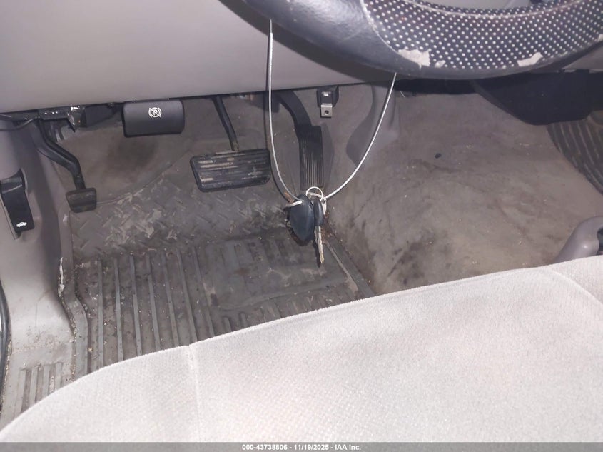 2006 GMC Yukon Sle VIN: 1GKEK13T36J109460 Lot: 43738806