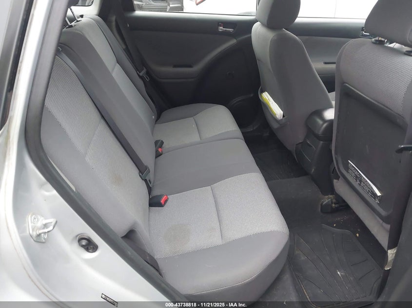 2005 Toyota Matrix Xr VIN: 2T1KR32E05C370855 Lot: 43738818