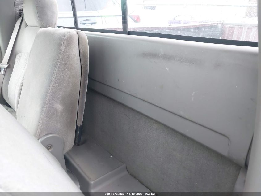 2000 Chevrolet Silverado 1500 Ls VIN: 1GCEC14T2YE265041 Lot: 43738833