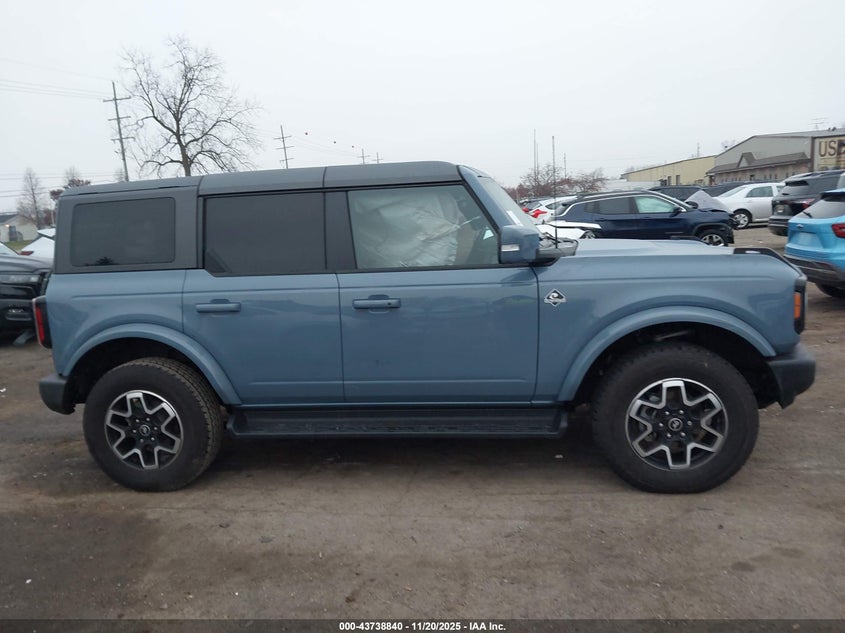 2025 Ford Bronco Outer Banks VIN: 1FMEE8BP5SLA41382 Lot: 43738840