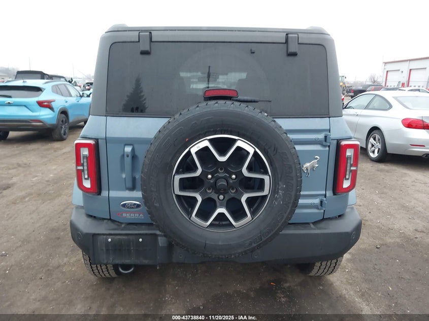 2025 Ford Bronco Outer Banks VIN: 1FMEE8BP5SLA41382 Lot: 43738840