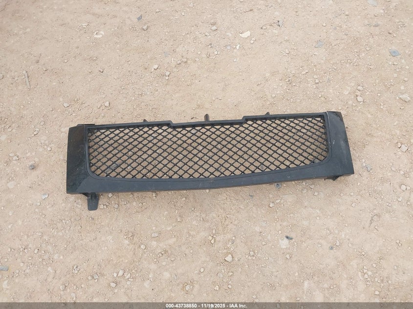 2004 Cadillac Escalade Standard VIN: 1GYEK63N24R170642 Lot: 43738850