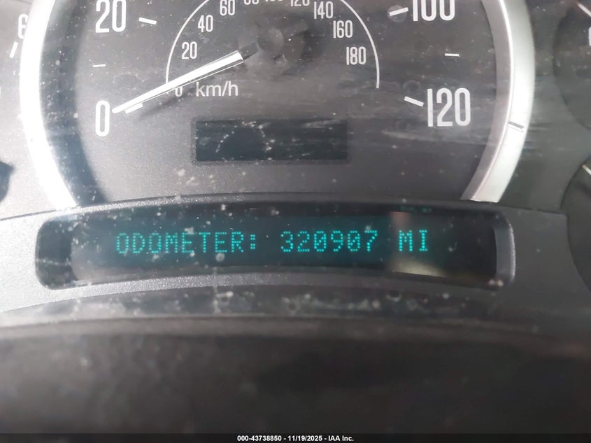 2004 Cadillac Escalade Standard VIN: 1GYEK63N24R170642 Lot: 43738850