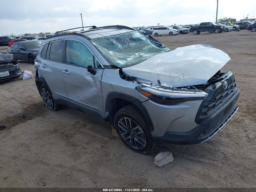 TOYOTA COROLLA CROSS XLE