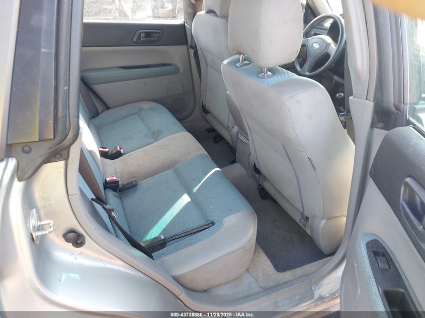 2005 Subaru Forester 2.5X VIN: JF1SG636X5G738917 Lot: 43738880