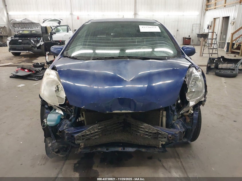 2009 Honda Fit Sport VIN: JHMGE88699S002806 Lot: 43738921