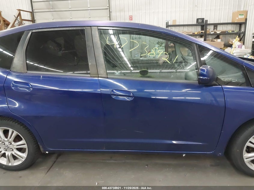 2009 Honda Fit Sport VIN: JHMGE88699S002806 Lot: 43738921