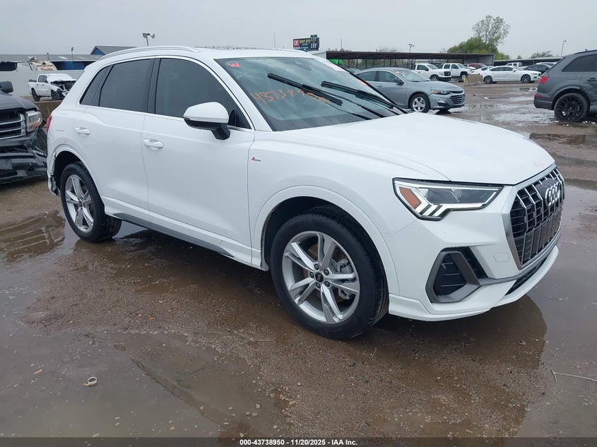 AUDI Q3 PREMIUM 45 TFSI S LINE QUATTRO TIPTRONIC