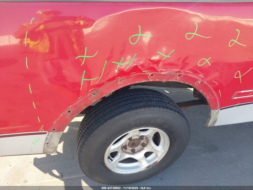 1997 Ford F-150 Lariat/Standard/Xl/Xlt VIN: 1FTDF17W5VNC05985 Lot: 43738952