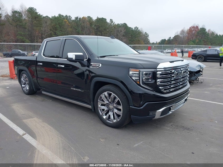 GMC SIERRA 1500 4WD SHORT BOX DENALI