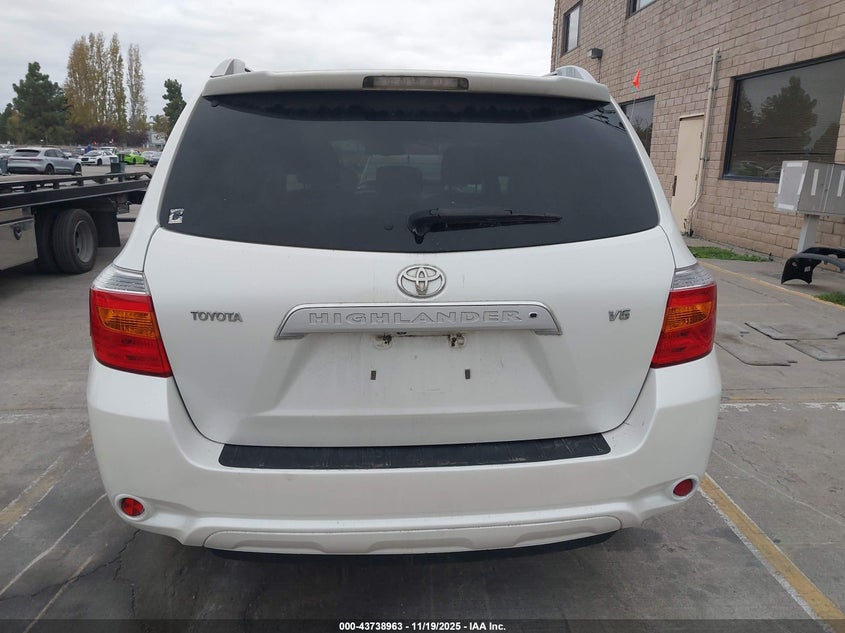 2008 Toyota Highlander Limited VIN: JTEDS42A582004677 Lot: 43738963