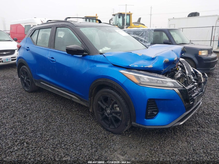 NISSAN KICKS SR XTRONIC CVT