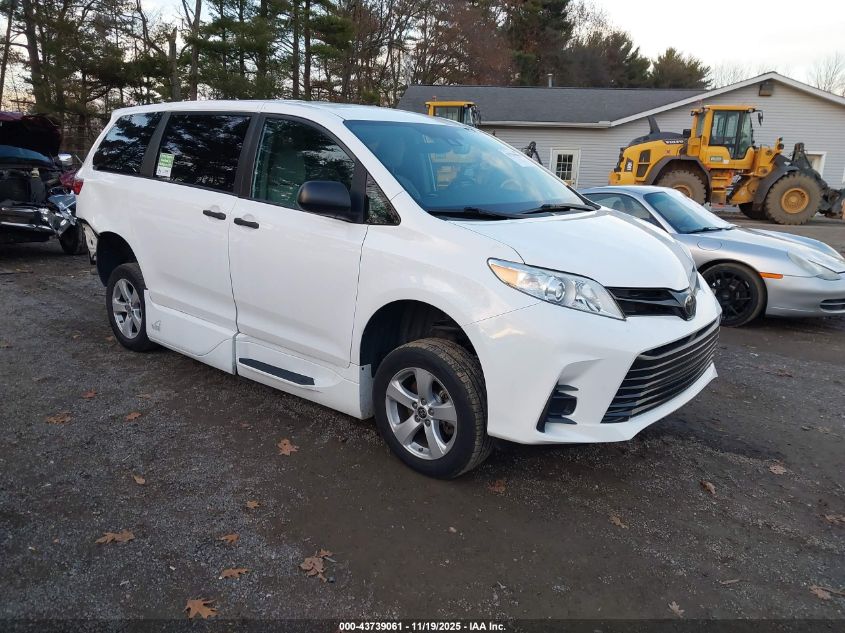 TOYOTA SIENNA L