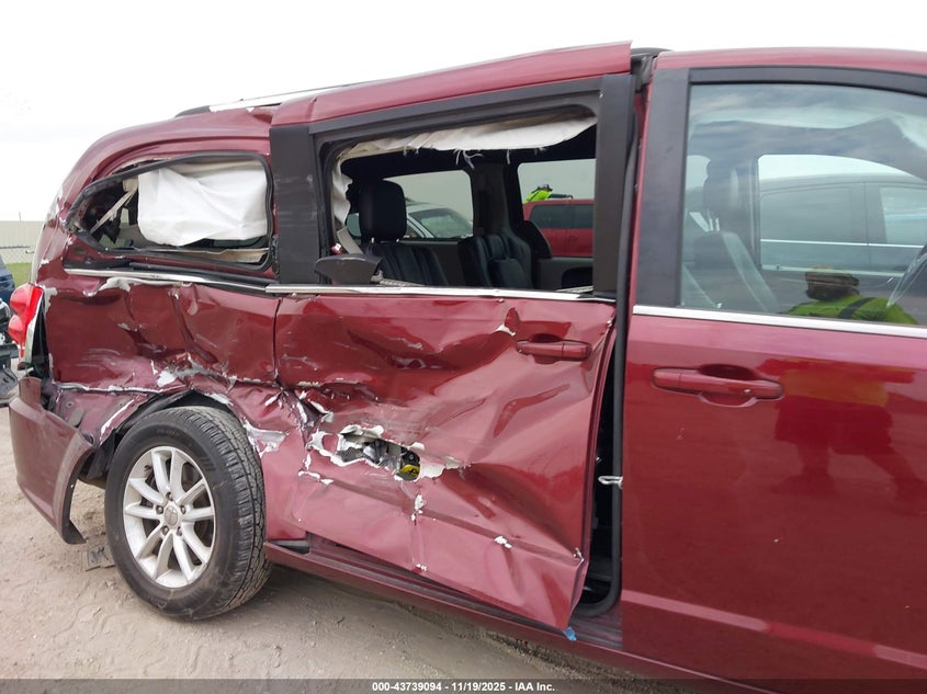 2019 Dodge Grand Caravan Sxt VIN: 2C4RDGCGXKR677241 Lot: 43739094