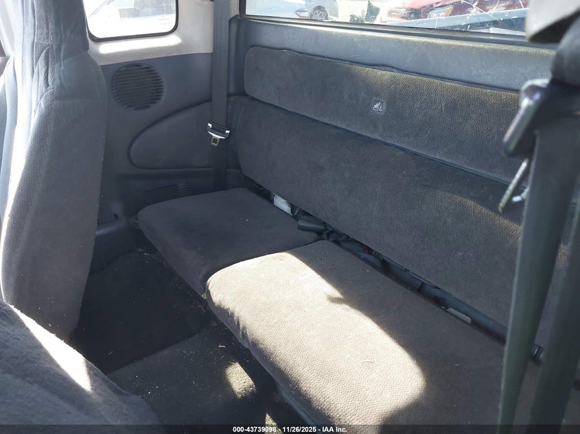 2003 Dodge Dakota VIN: 1D7HL12X33S209452 Lot: 43739098