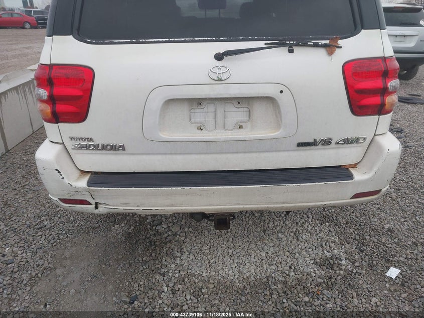 2004 Toyota Sequoia Limited V8 VIN: 5TDBT48AX4S212265 Lot: 43739106