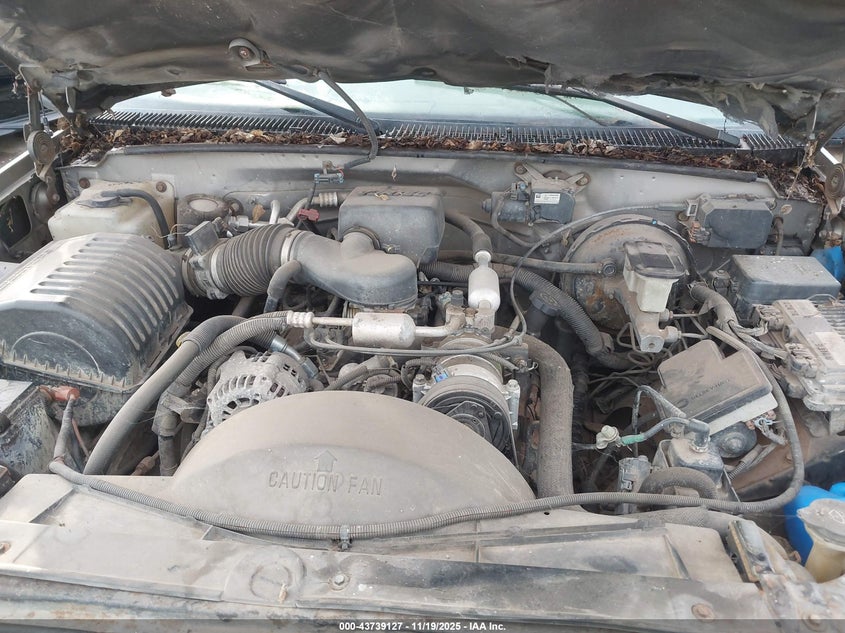 1999 Chevrolet Suburban 1500 Lt VIN: 3GNEC16R5XG223656 Lot: 43739127