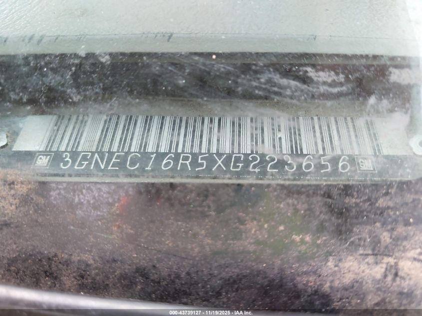 1999 Chevrolet Suburban 1500 Lt VIN: 3GNEC16R5XG223656 Lot: 43739127