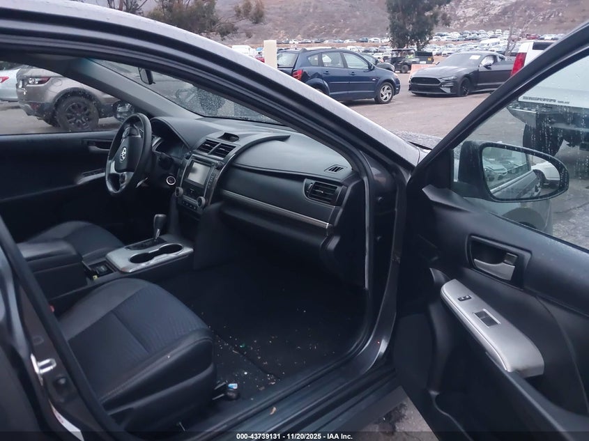 4T1BF1FK2EU470483 2014 TOYOTA CAMRY photo no. 5