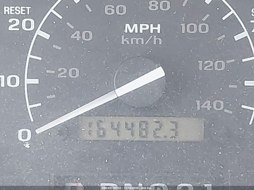 1994 Ford F150 VIN: 1FTEF15N9RNB13668 Lot: 43739132