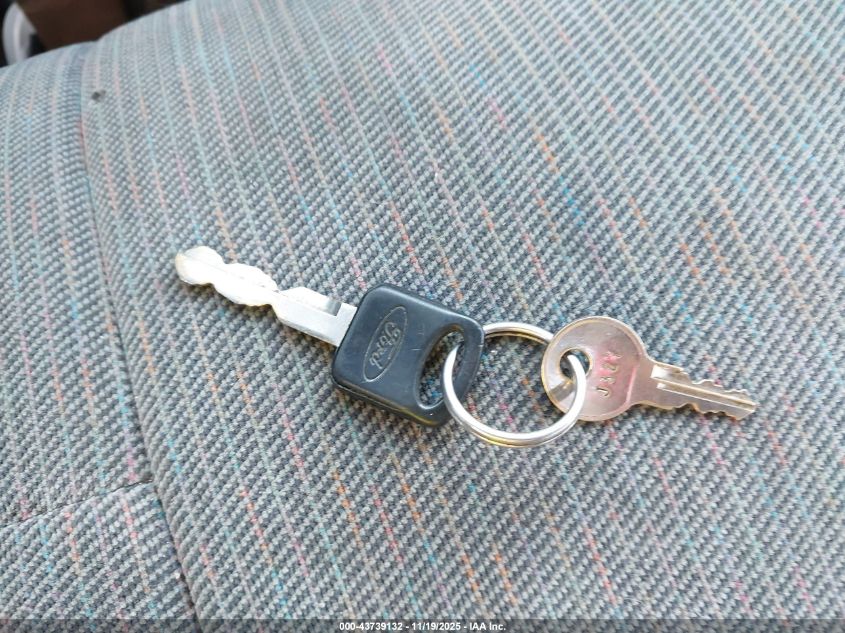 1994 Ford F150 VIN: 1FTEF15N9RNB13668 Lot: 43739132