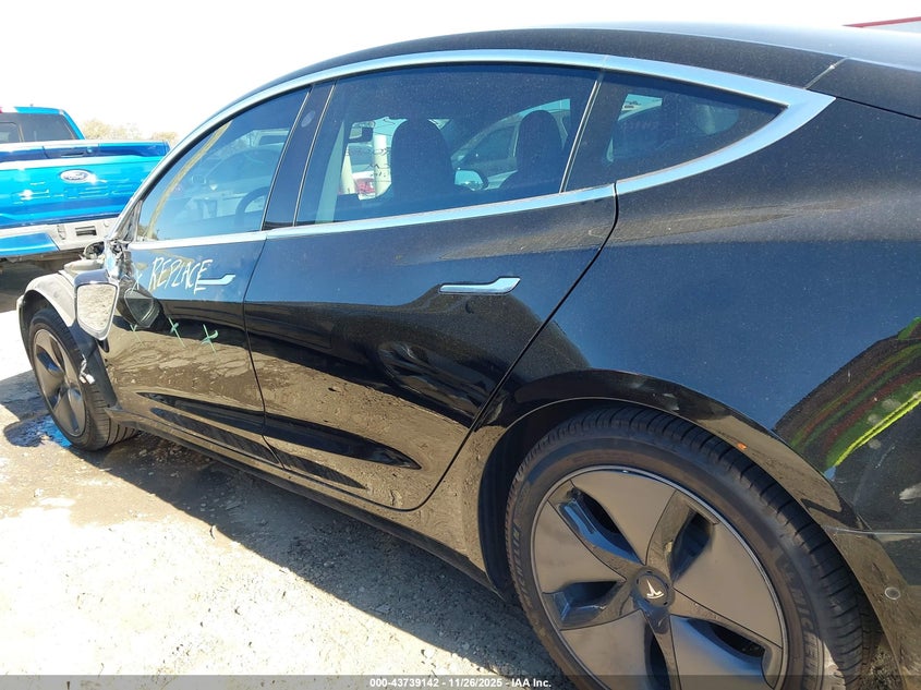 2019 Tesla Model 3 Long Range/Mid Range/Standard Range/Standard Range Plus VIN: 5YJ3E1EA1KF324035 Lot: 43739142