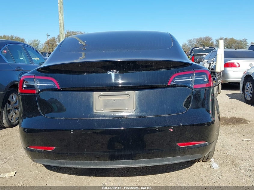 2019 Tesla Model 3 Long Range/Mid Range/Standard Range/Standard Range Plus VIN: 5YJ3E1EA1KF324035 Lot: 43739142