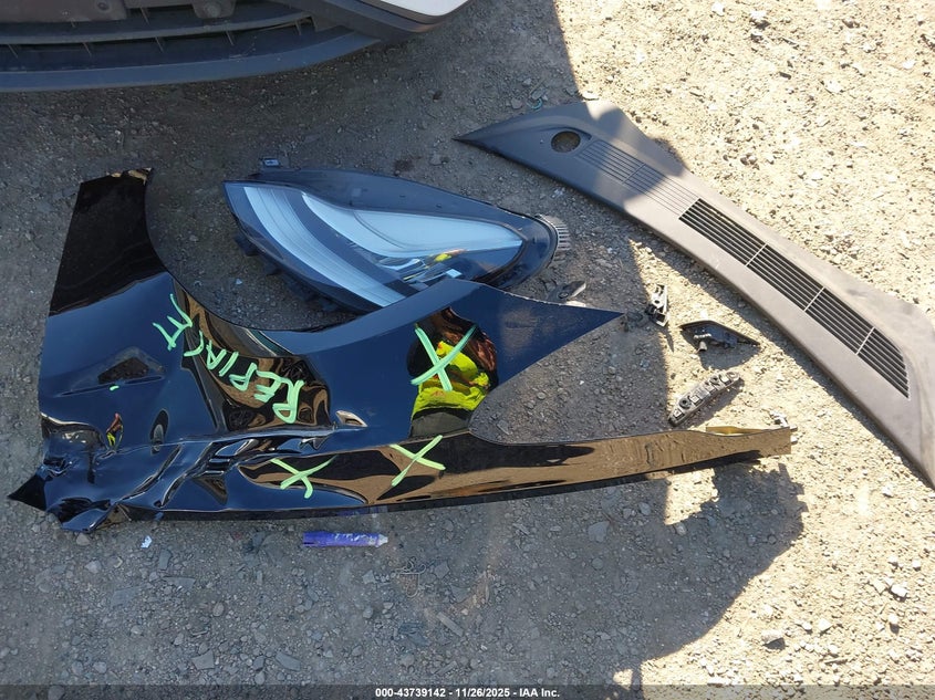 2019 Tesla Model 3 Long Range/Mid Range/Standard Range/Standard Range Plus VIN: 5YJ3E1EA1KF324035 Lot: 43739142