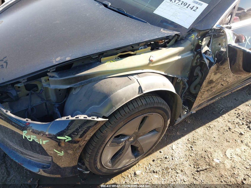 2019 Tesla Model 3 Long Range/Mid Range/Standard Range/Standard Range Plus VIN: 5YJ3E1EA1KF324035 Lot: 43739142