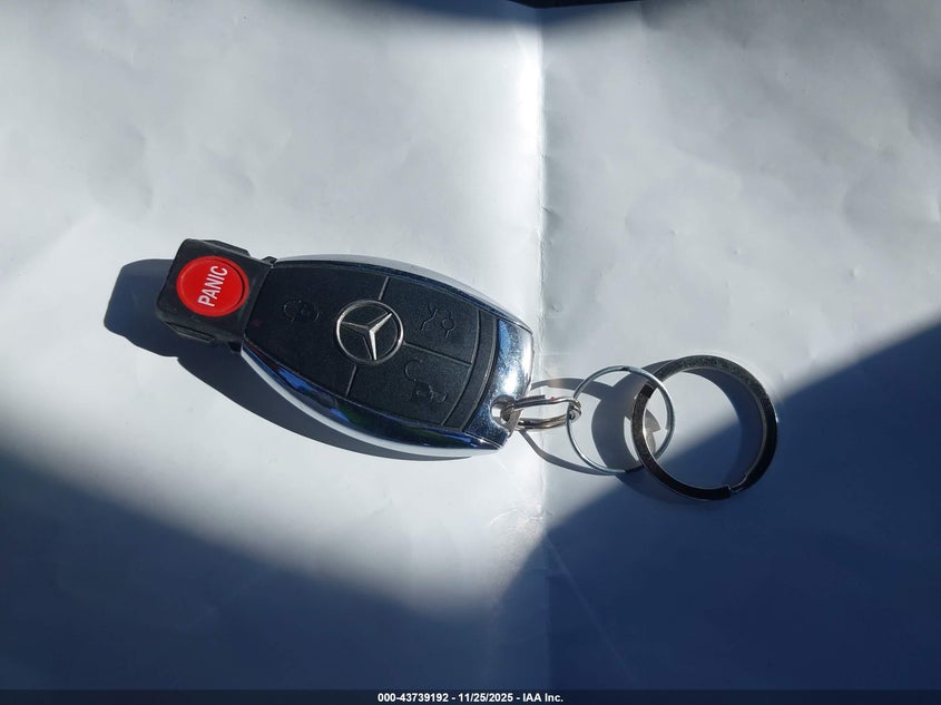 2008 Mercedes-Benz C 300 Luxury/Sport VIN: WDDGF54X28R017025 Lot: 43739192