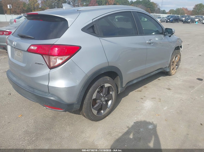 3CZRU6H76JM727586 2018 HONDA HR-V photo no. 4